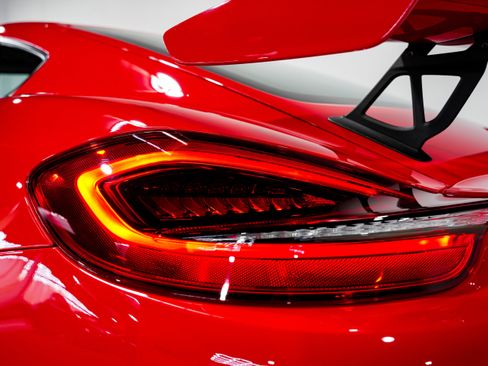 Used 2016 Porsche Cayman GT4 RWD image 32