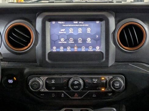 Used 2020 Jeep Gladiator Mojave w/ LED Lighting Group AWD/4WD image 18