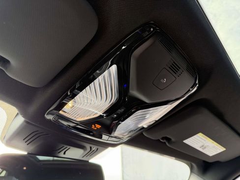 Used 2023 BMW X5 xDrive40i w/ M Sport Package image 35