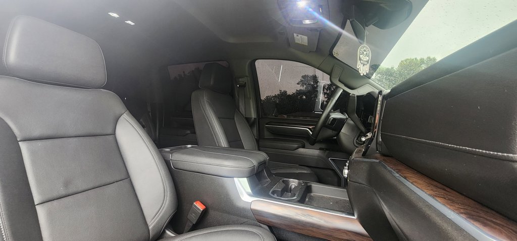 Used 2025 GMC Sierra 3500 SLT w/ SLT Convenience Package AWD/4WD image 27