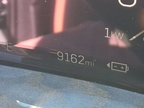 Used 2025 Cadillac Escalade IQ Luxury 2 AWD/4WD image 20