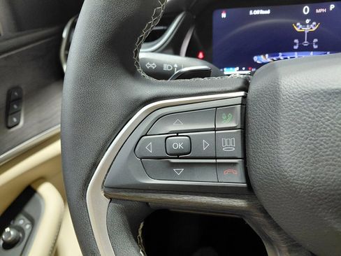 Certified 2025 Jeep Grand Cherokee L Limited image 44