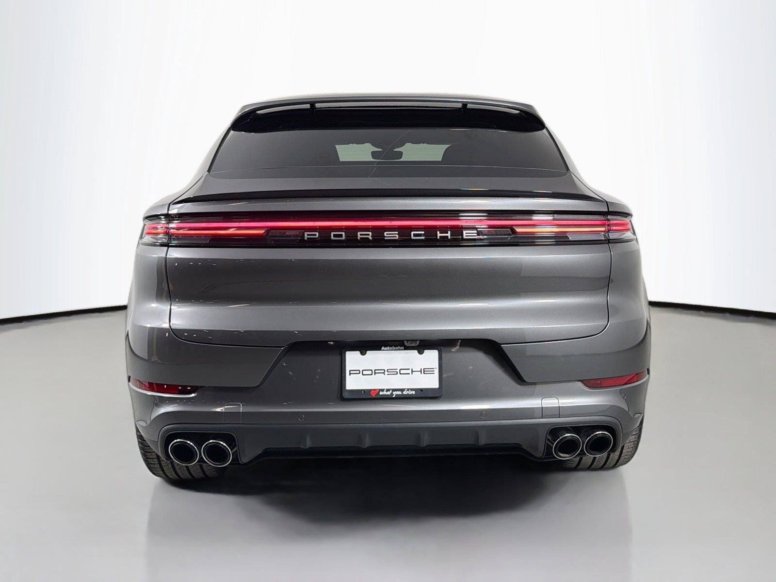 Certified 2025 Porsche Cayenne Coupe AWD/4WD image 6