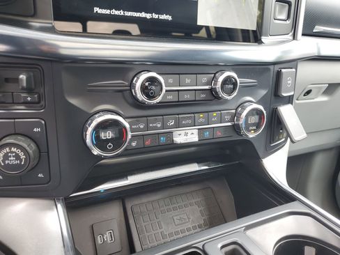 Used 2021 Ford F150 Limited image 32