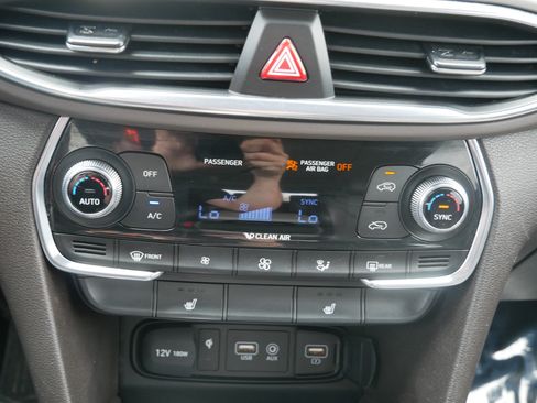 Used 2020 Hyundai Santa Fe SEL w/ Convenience + Premium Package AWD/4WD image 23