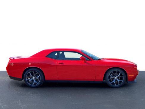 Used 2022 Dodge Challenger GT image 6