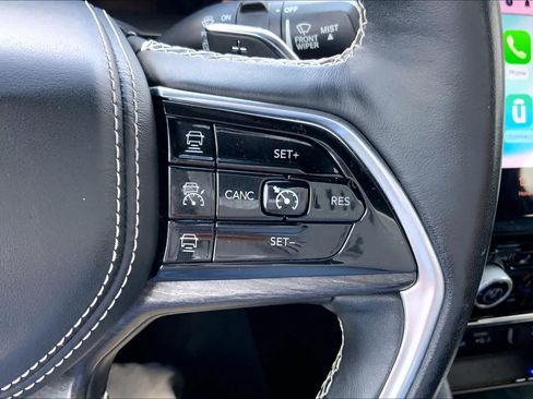 Used 2021 Jeep Grand Cherokee L Overland w/ Luxury Tech Group IV AWD/4WD image 24
