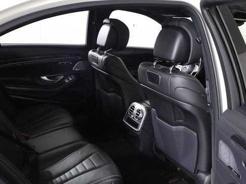 Used 2019 Mercedes-Benz S 560 4MATIC Sedan image 34