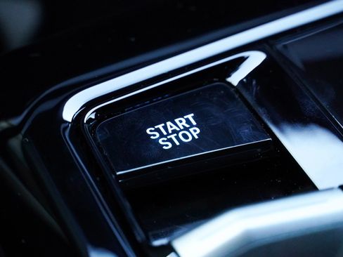 Used 2024 BMW i5 eDrive40i w/ M Sport Package image 19