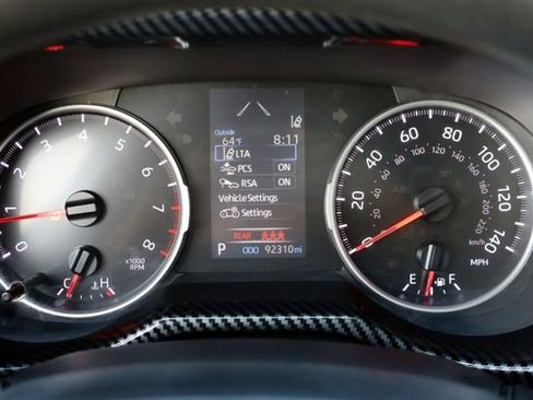 Used 2021 Toyota RAV4 LE image 31