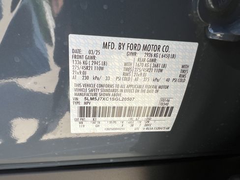 New 2025 Lincoln Aviator Reserve image 32