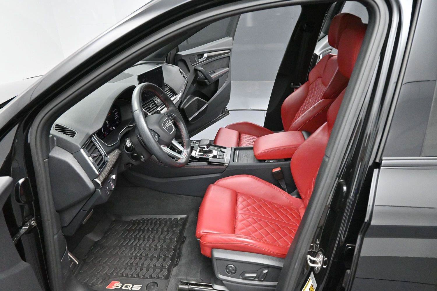 Used 2024 Audi SQ5 Prestige AWD/4WD image 12