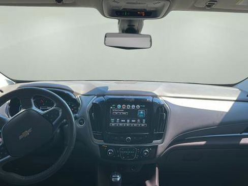 Used 2019 Chevrolet Traverse Premier w/ Driver Confidence II Package FWD image 10