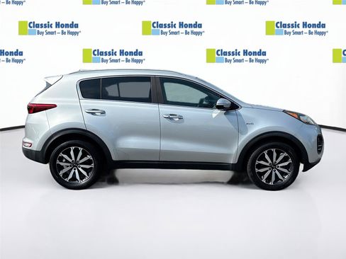 Used 2019 Kia Sportage EX AWD/4WD image 9