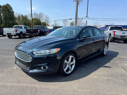 Used 2014 Ford Fusion SE w/ Equipment Group 201A image 12