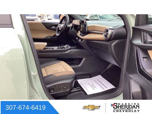 Used 2025 Chevrolet Equinox ACTIV w/ Convenience Package III AWD/4WD image 29