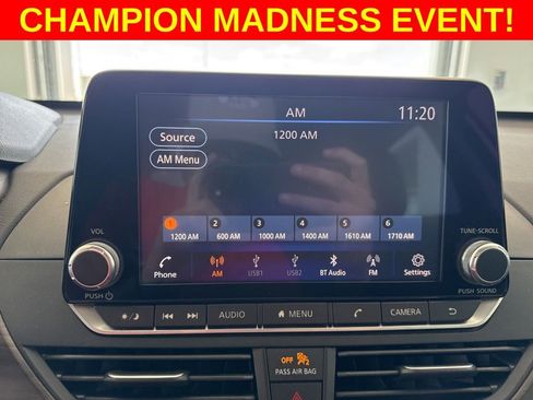 Used 2024 Nissan Altima 2.5 SV image 15