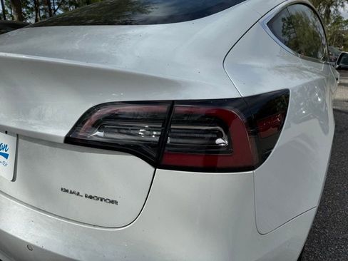 Used 2018 Tesla Model 3 Long Range image 11