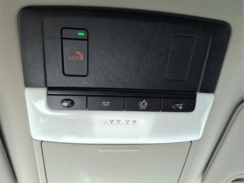 Used 2025 Nissan Altima 2.5 SV FWD image 26