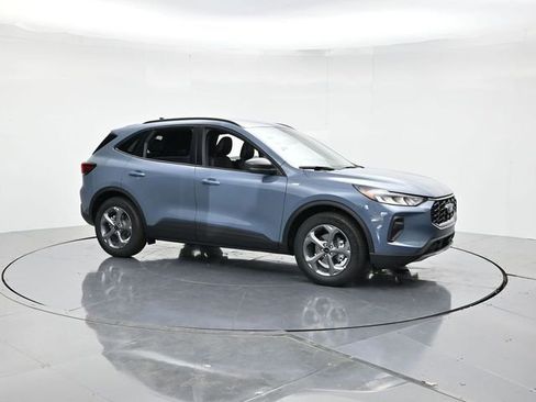 New 2026 Ford Escape ST-Line w/ Cold Weather Package image 4