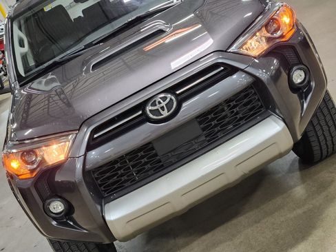 Used 2021 Toyota 4Runner TRD Off-Road Premium AWD/4WD image 19