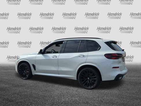 Used 2026 BMW X5 xDrive40i w/ M Sport Package image 8
