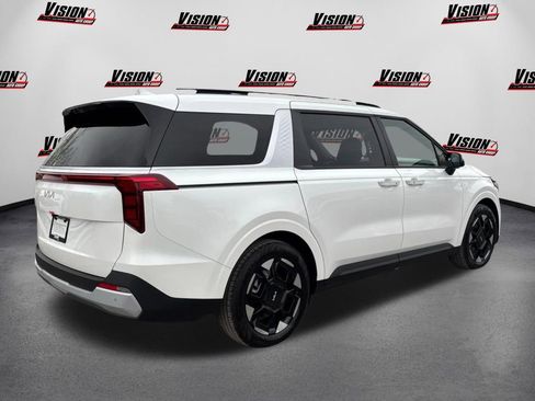 New 2026 Kia Carnival EX FWD image 5