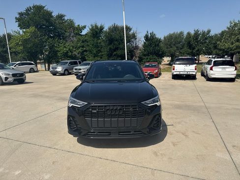 Used 2025 Audi Q3 2.0T Premium w/ Convenience Package AWD/4WD image 2