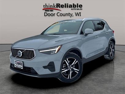 Used 2025 Volvo XC40 B5 Core
