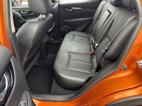 Used 2017 Nissan Rogue Sport SL w/ SL Premium Package image 13