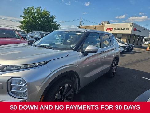 Used 2025 Mitsubishi Outlander SE AWD/4WD image 1