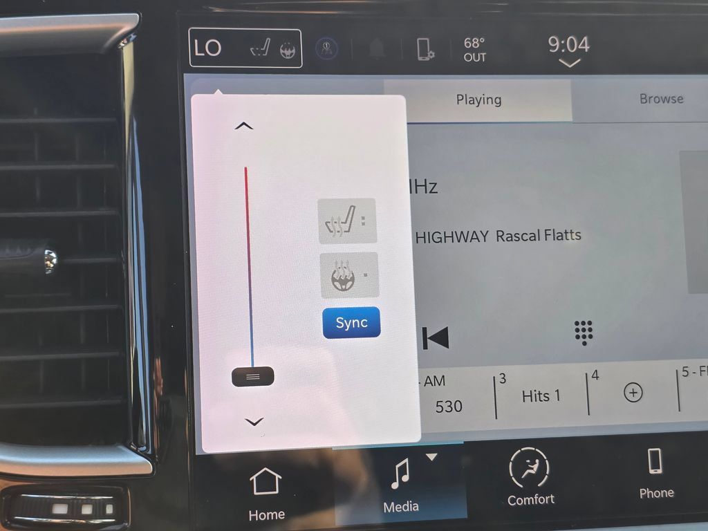Used 2024 Chrysler Pacifica Touring-L FWD image 26
