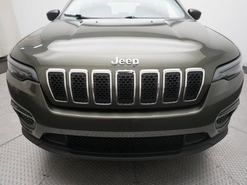 Used 2019 Jeep Cherokee Sport w/ Cold Weather Group image 21