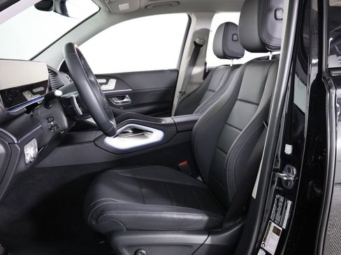 Used 2026 Mercedes-Benz GLS 450 4MATIC image 37