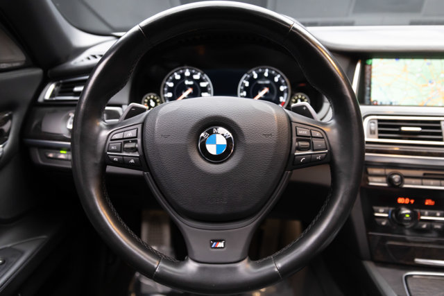 Used 2014 BMW 750i RWD image 7