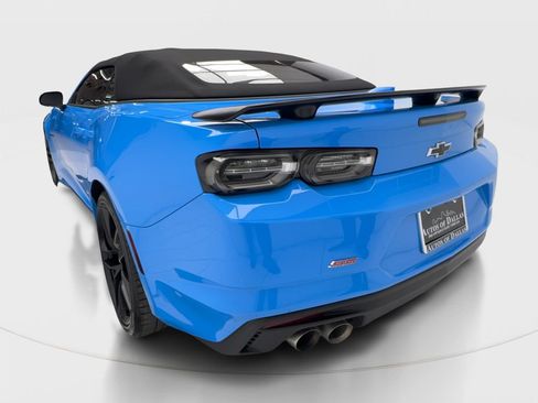 Used 2023 Chevrolet Camaro SS w/ Design Package 1 RWD image 12
