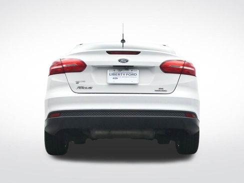 Used 2016 Ford Focus SE image 39