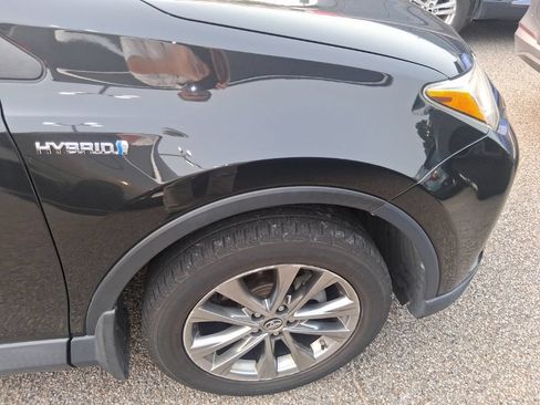Used 2017 Toyota RAV4 Limited w/ Advanced Technology Package AWD/4WD image 10