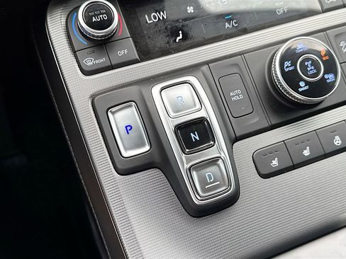 Used 2025 Hyundai Palisade Calligraphy AWD/4WD image 17