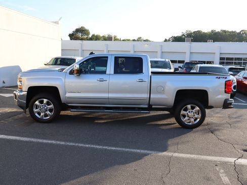 Used 2018 Chevrolet Silverado 2500 LTZ w/ Duramax Plus Package AWD/4WD image 19