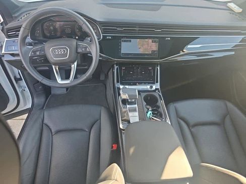 Used 2025 Audi Q7 Premium Plus w/ Premium Plus Package image 8