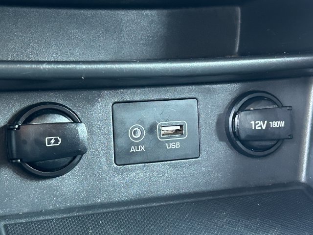 Used 2021 Hyundai Kona SE FWD image 14