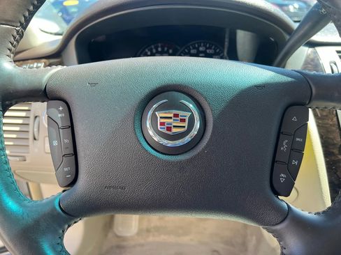 Used 2009 Cadillac DTS w/ Trunk Convenience Package image 42