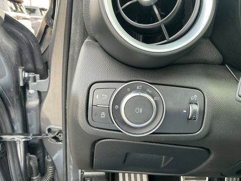 Used 2022 Alfa Romeo Giulia Ti image 18