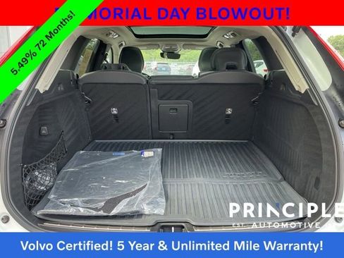 Certified 2023 Volvo XC60 T8 Plus AWD/4WD image 15