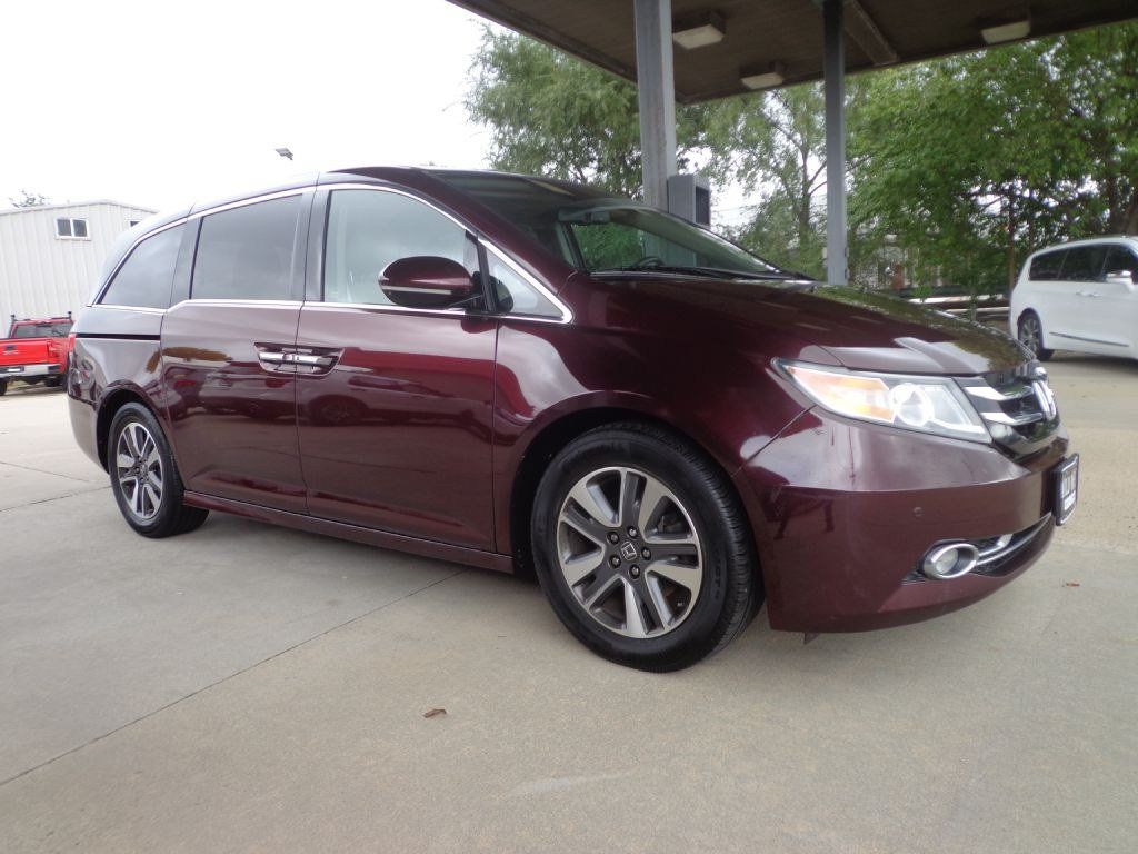 Used 2014 Honda Odyssey Touring image 3