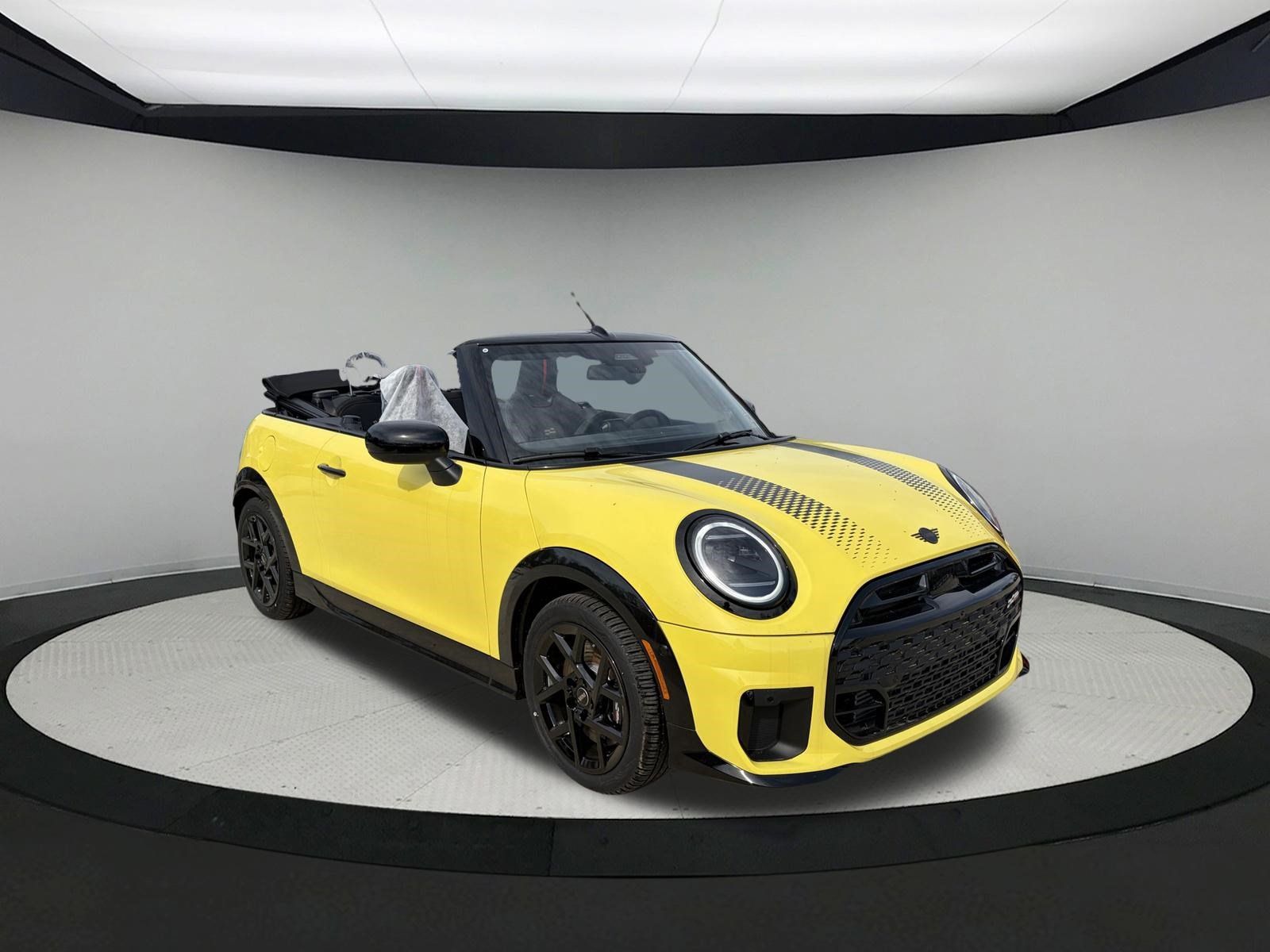 Used 2026 MINI Cooper S FWD image 3
