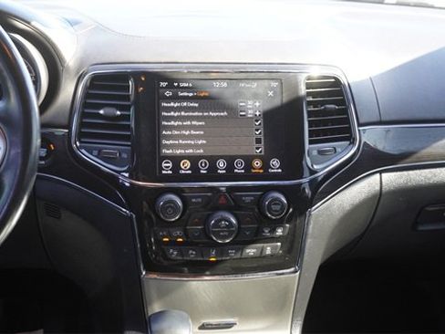 Used 2021 Jeep Grand Cherokee Overland image 17