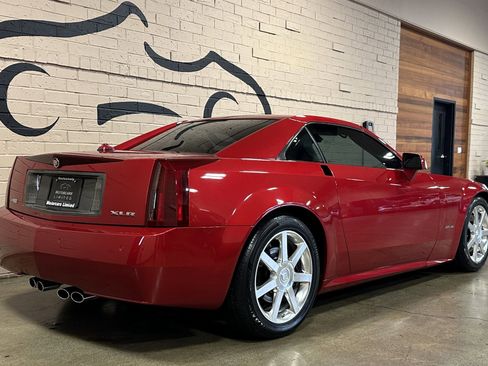 Used 2005 Cadillac XLR image 6