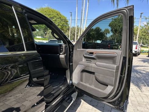 Used 2024 Chevrolet Silverado 1500 High Country RWD image 23